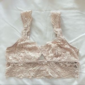Aerie Light Pink Lace Keyhole Bralette Size S